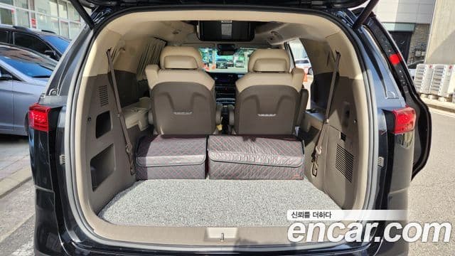 Kia Carnival 2022 — Photo 13/20