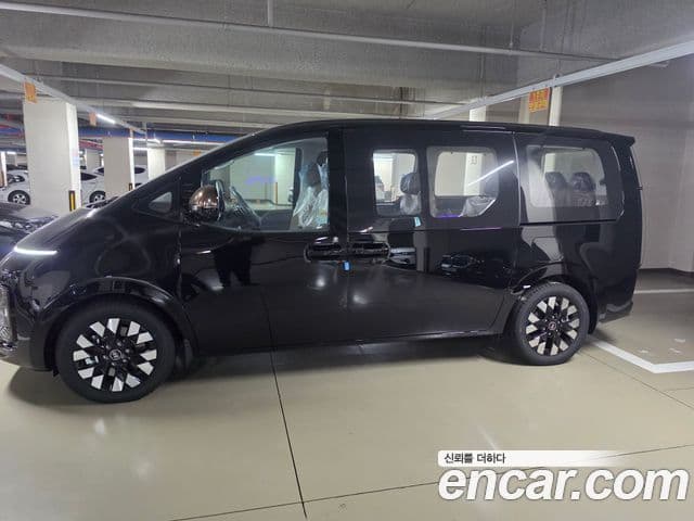 Hyundai Staria 2025 — ფოტო 3/14