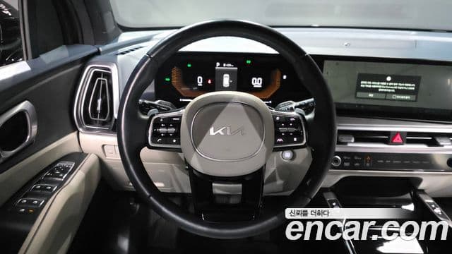 Kia Sorento 2023 — ფოტო 13/20