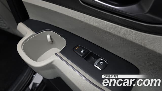 Kia Sorento 2023 — ფოტო 19/20