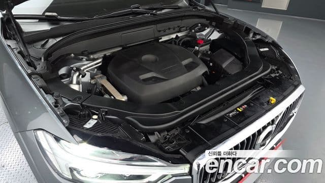 Volvo XC60 2020 — Şəkil 6/20