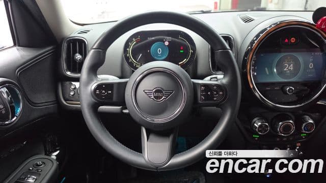 Mini Cooper Countryman 2021 — фото 13 из 20