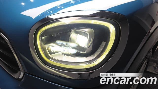 Mini Cooper Countryman 2021 — Photo 21/31