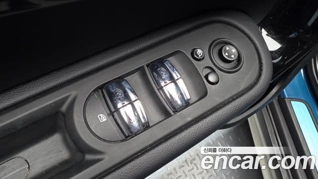 Mini Cooper Countryman 2021 — Photo 24/31