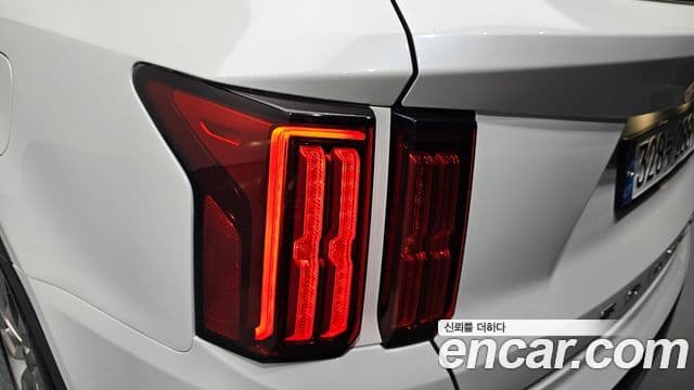 Kia Sorento 2020 — ფოტო 24/44