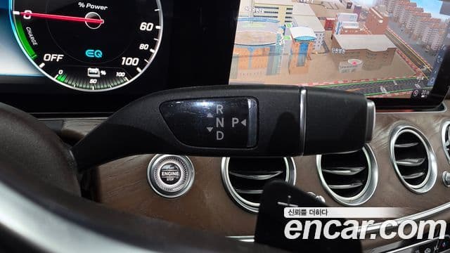 Mercedes-Benz E-Class 2019 — Şəkil 9/20