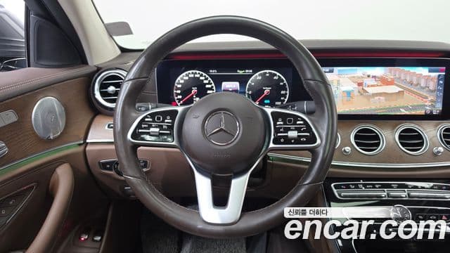 Mercedes-Benz E-Class 2019 — Şəkil 13/20