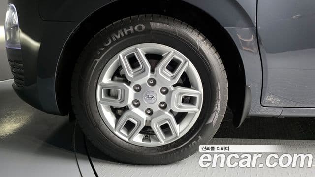 Hyundai Staria 2022 — ფოტო 5/20