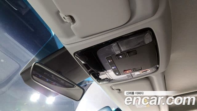 Hyundai Staria 2022 — Photo 26/32