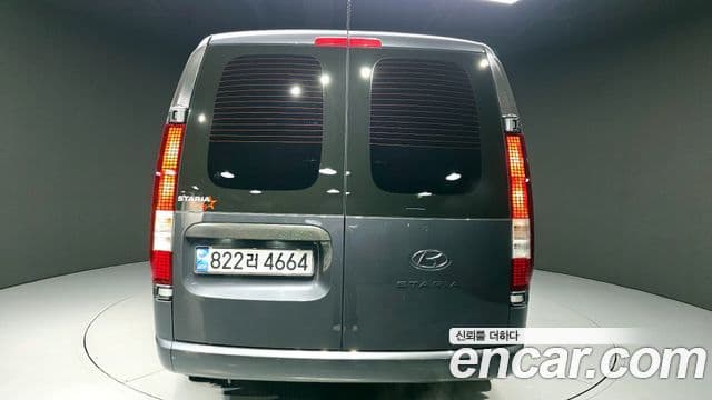 Hyundai Staria 2022 — Photo 16/32