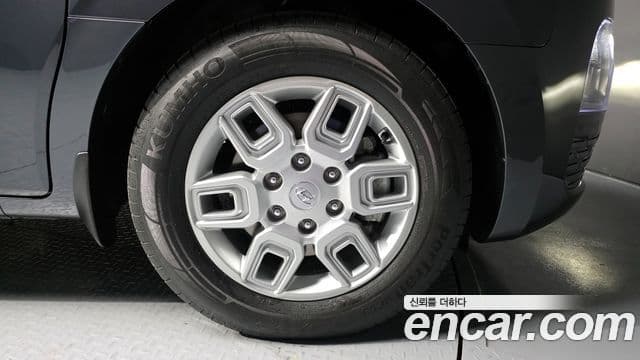 Hyundai Staria 2022 — Photo 31/32