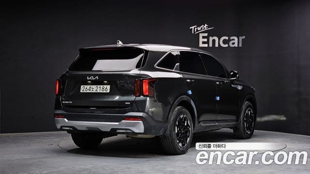 Kia Sorento 2023 — Şəkil 2/20