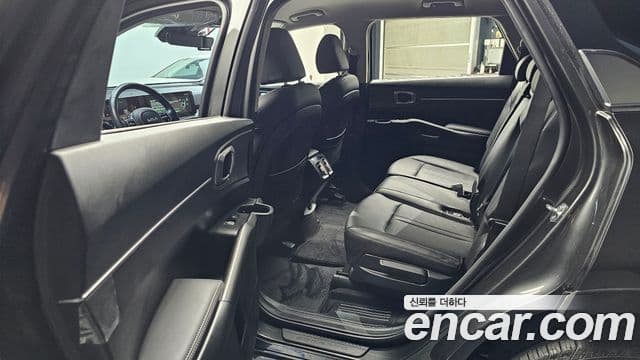 Kia Sorento 2023 — Şəkil 11/20