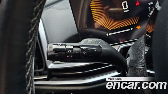 Kia Sorento 2023 — Şəkil 17/20