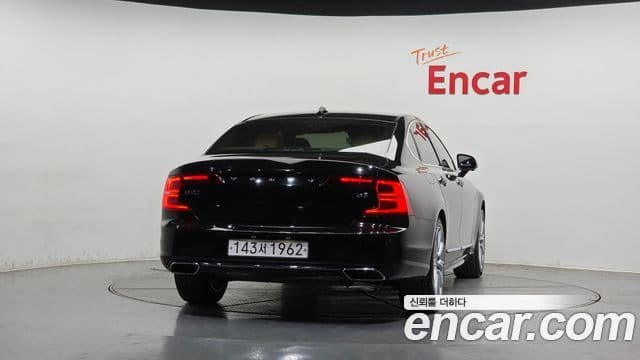 Volvo S90 2020 — ფოტო 4/20