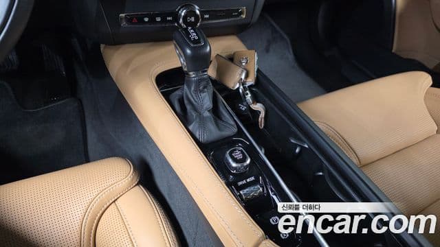 Volvo S90 2020 — ფოტო 9/20