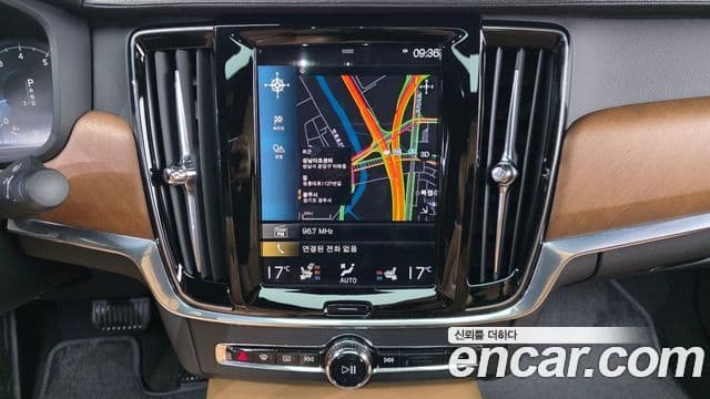 Volvo S90 2020 — ფოტო 11/33