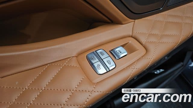 BMW 7 Series 2020 — ფოტო 14/37