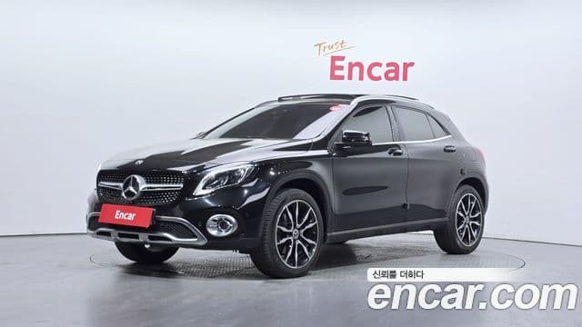 Mercedes-Benz GLA-Class 2018 — ფოტო 1/20