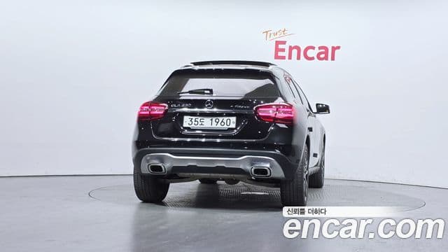 Mercedes-Benz GLA-Class 2018 — ფოტო 4/20