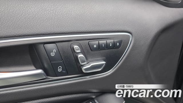 Mercedes-Benz GLA-Class 2018 — ფოტო 18/20
