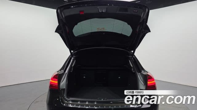Mercedes-Benz GLA-Class 2018 — ფოტო 20/20