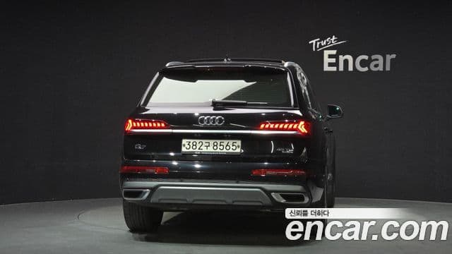 Audi Q7 2022 — Şəkil 4/20