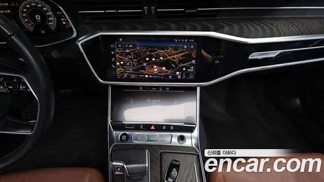 Audi A6 2022 — ფოტო 14/20