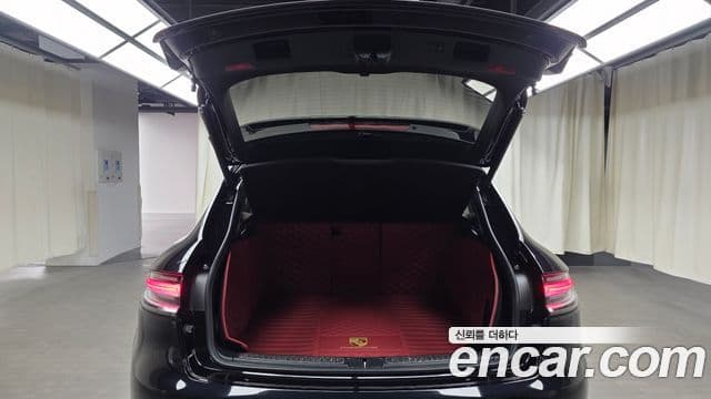 Porsche Macan 2024 — Фото 20/20