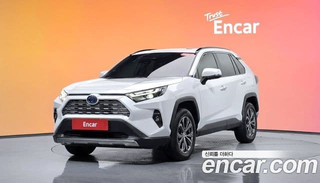 Toyota RAV4 2024 — ფოტო 1/20
