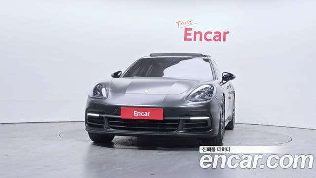 Porsche Panamera 2018 — Photo 17/20