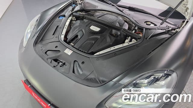 Porsche Panamera 2018 — Photo 16/20