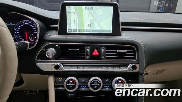 Genesis G70 2019 — Şəkil 17/20