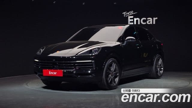 Porsche Cayenne 2023 — ფოტო 1/20