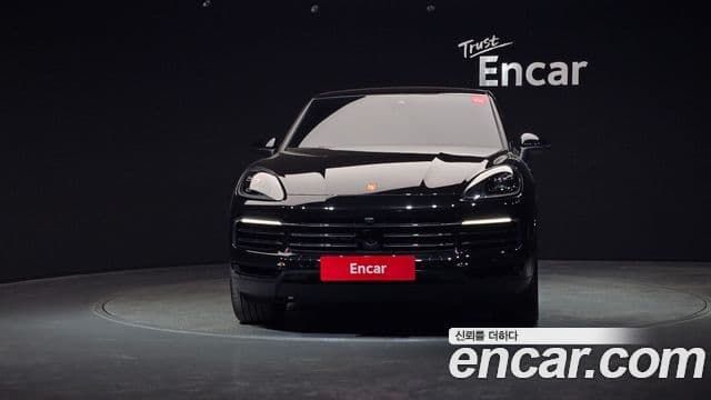 Porsche Cayenne 2023 — ფოტო 3/20