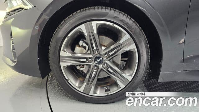 Kia K5 2022 — ფოტო 4/20