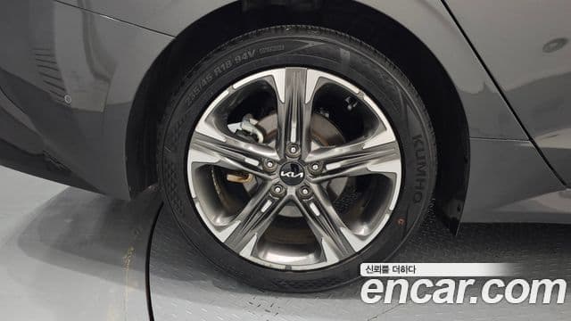 Kia K5 2022 — ფოტო 6/30