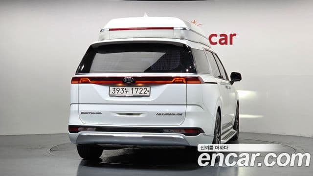 Kia Carnival 2021 — ფოტო 3/20