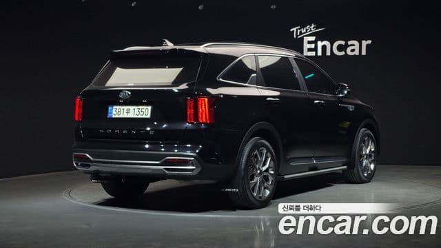 Kia Sorento 2021 — ფოტო 2/20