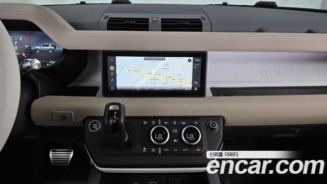 Land Rover Defender 2021 — Şəkil 14/20