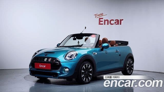 Mini Cooper S Convertible 2018 — ფოტო 15/31
