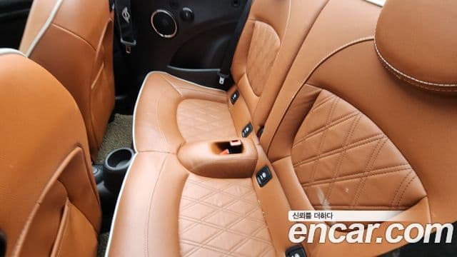 Mini Cooper S Convertible 2018 — ფოტო 24/31