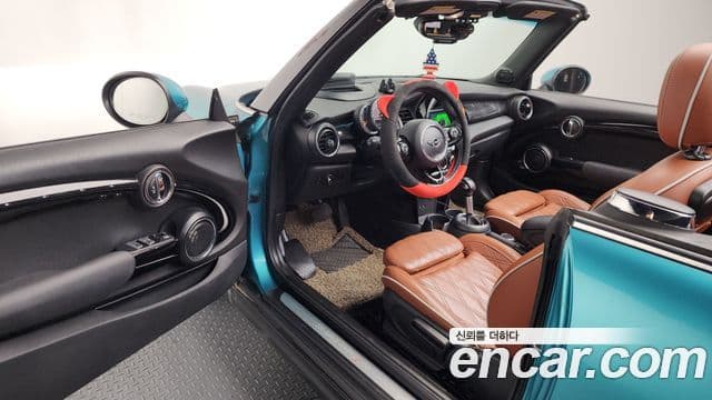 Mini Cooper S Convertible 2018 — ფოტო 3/31