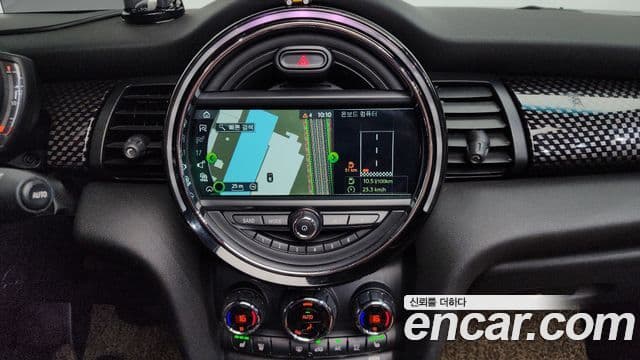 Mini Cooper S Convertible 2018 — ფოტო 10/31