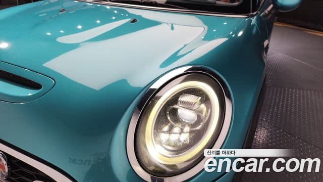 Mini Cooper S Convertible 2018 — ფოტო 31/31
