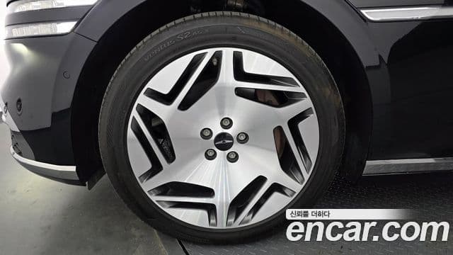 Genesis G90 2022 — ფოტო 4/20