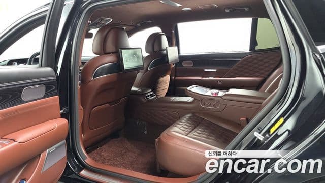 Genesis G90 2022 — ფოტო 12/20