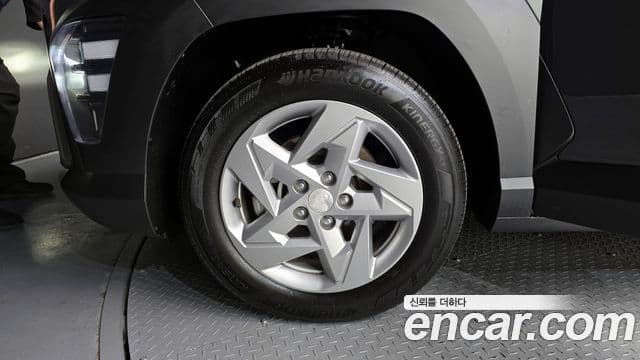 Hyundai Kona 2023 — Şəkil 5/20