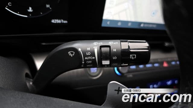Hyundai Kona 2023 — Şəkil 16/20