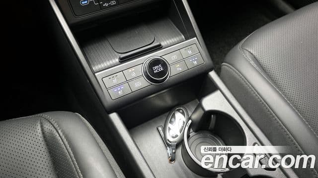 Hyundai Kona 2023 — Şəkil 19/20